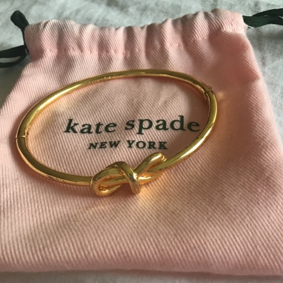 ♠️ Kate Spade-With A Twist Knot Hinged Bangle - Picture 4 of 9